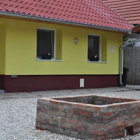 CSONGRÁDI VENDÉGVÁRÓ Apartmanok, Szarka ház Exterior foto