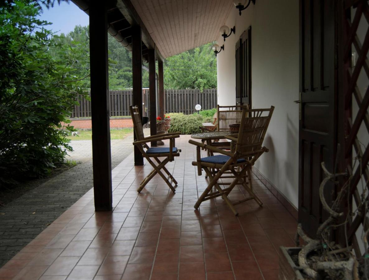 CSONGRÁDI VENDÉGVÁRÓ Apartmanok, Szarka ház Exterior foto